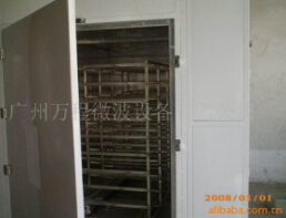 奇特的大箱子箱式是微波干燥設(shè)備